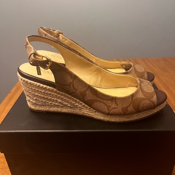 Like new, Coach wedges, size 7 - Picture 7 of 8